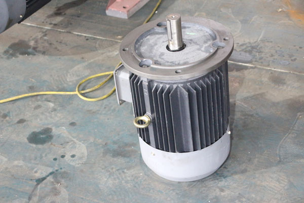 普立電機(jī)